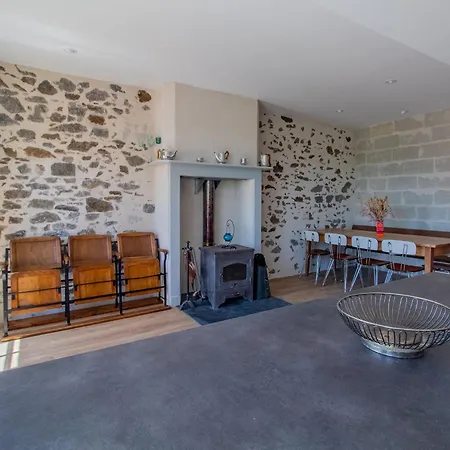 Maison Authentique Sur 3 Niveaux Avec Terrasse Et Vue Loire - Fr-1-622-38 Ingrandes (Maine-et-Loire)