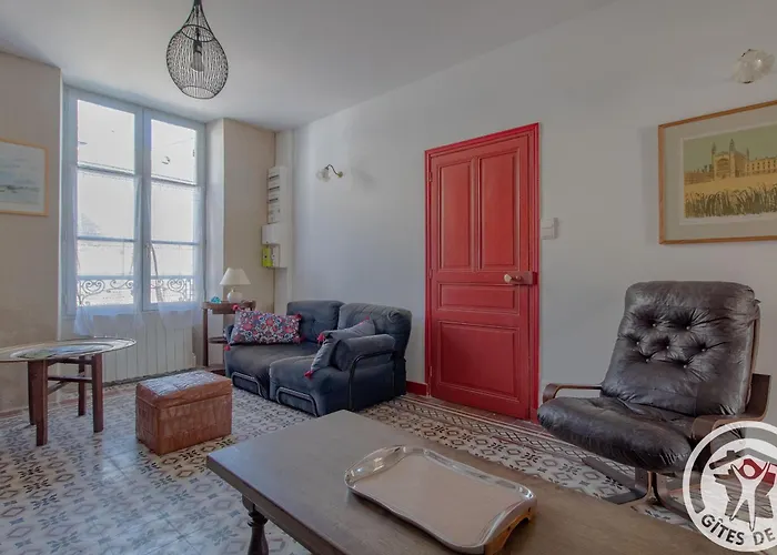 Maison Authentique Sur 3 Niveaux Avec Terrasse Et Vue Loire - Fr-1-622-38 Ingrandes (Maine-et-Loire)