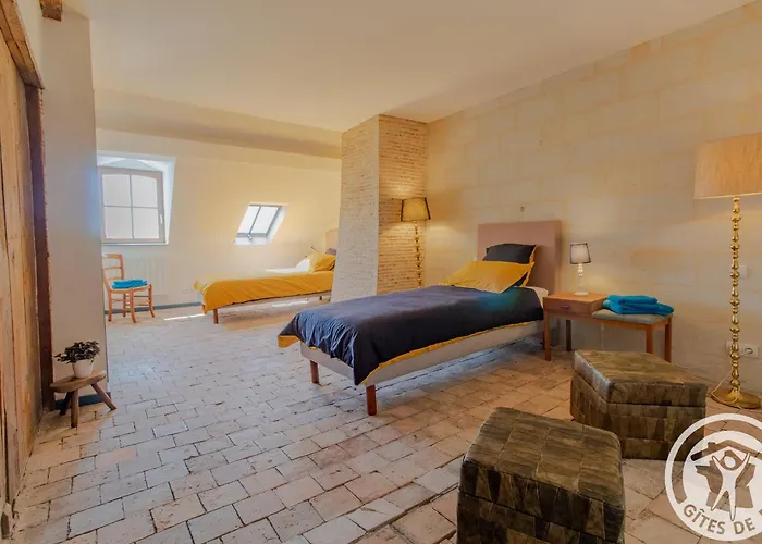 Maison Authentique Sur 3 Niveaux Avec Terrasse Et Vue Loire - Fr-1-622-38 Ingrandes (Maine-et-Loire)