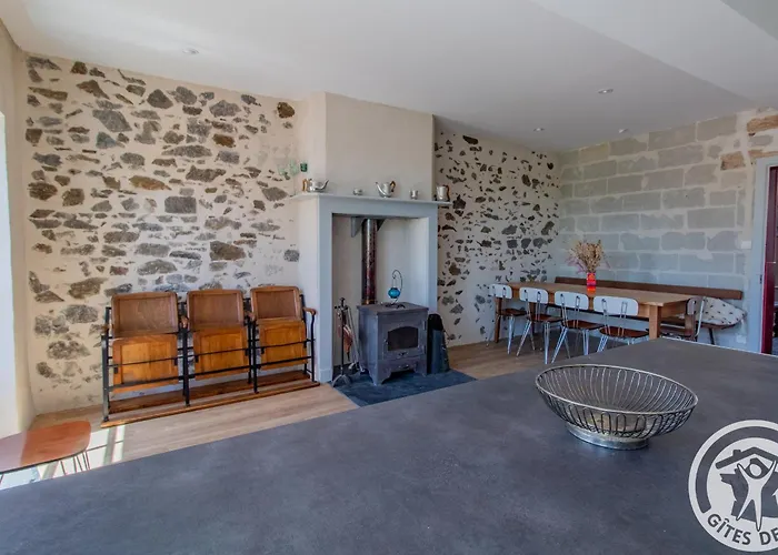 Maison Authentique Sur 3 Niveaux Avec Terrasse Et Vue Loire - Fr-1-622-38 Ingrandes (Maine-et-Loire)